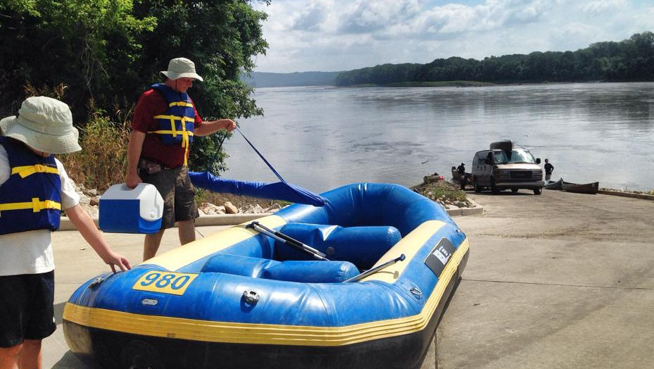 Raft the Missouri River with Missouri River Excursions